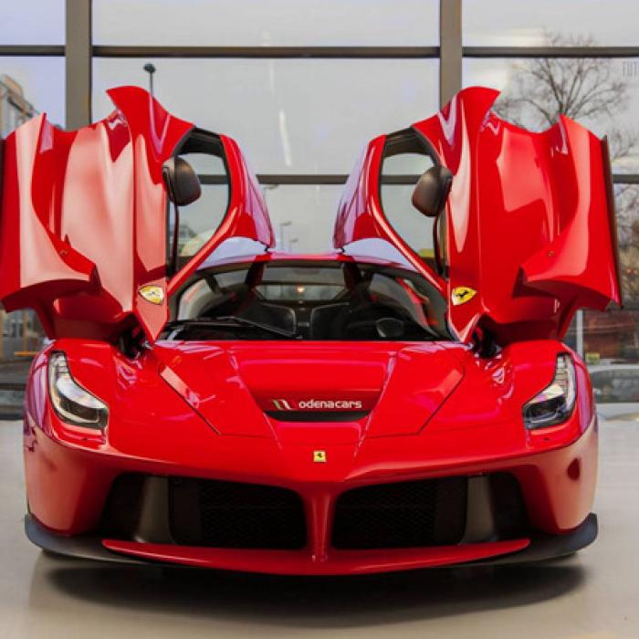  Schimbări la vârful Ferrari România