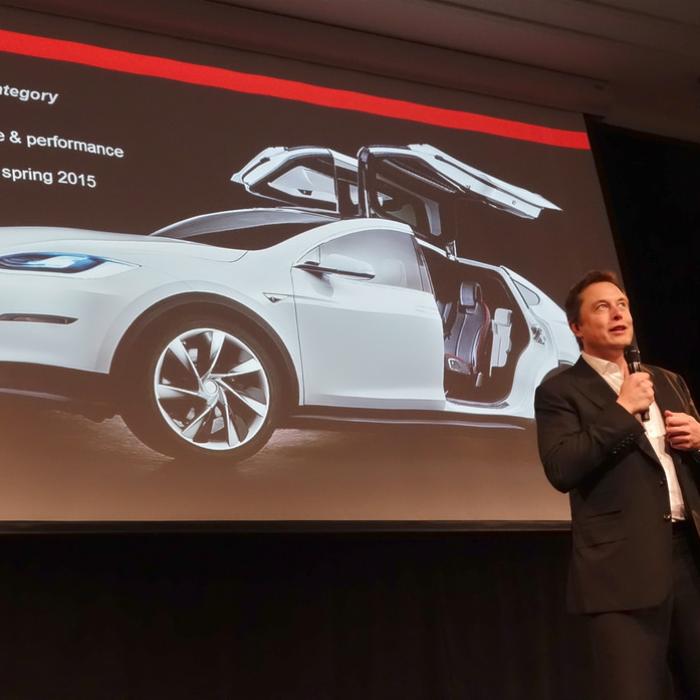 Dosar pentru suspiciune de fraudă la Tesla. Elon Musk, dat în judecată pentru defăimare