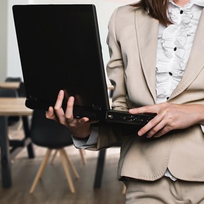 Cromwell Evan Global ia cu asalt segmentul de consultanţă fiscală