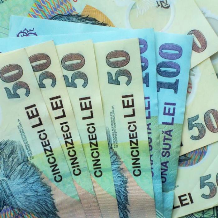 Leul pierde teren în raport cu principalele valute
