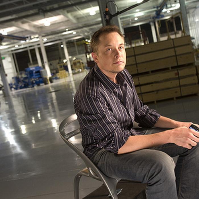 Elon Musk, dat afară de la conducerea Tesla