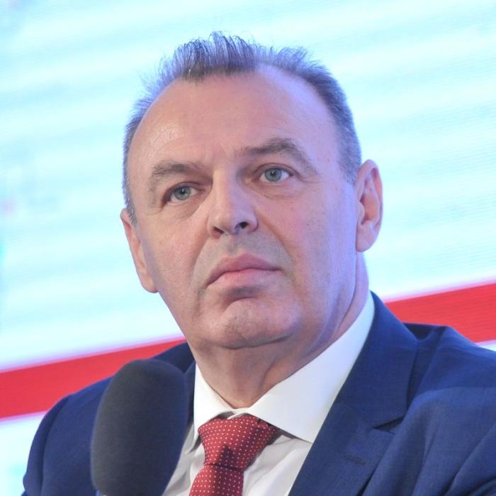 Ministrul Lucian Șova promite cale ferată de la Gara de Nord la Otopeni, până în 2020