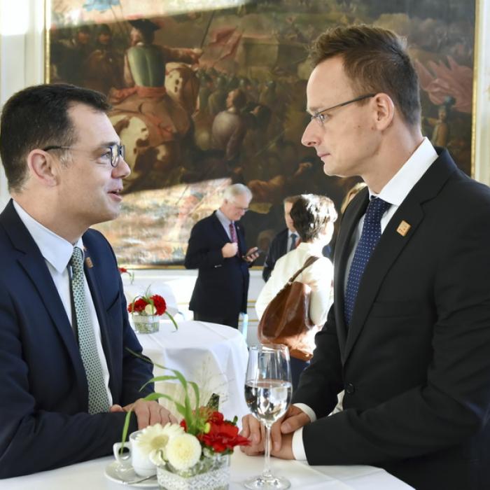 Peter Szijjarto: Ungaria sprijină România în efortul de a se alătura Organizaţiei pentru Cooperare şi Dezvoltare Economică