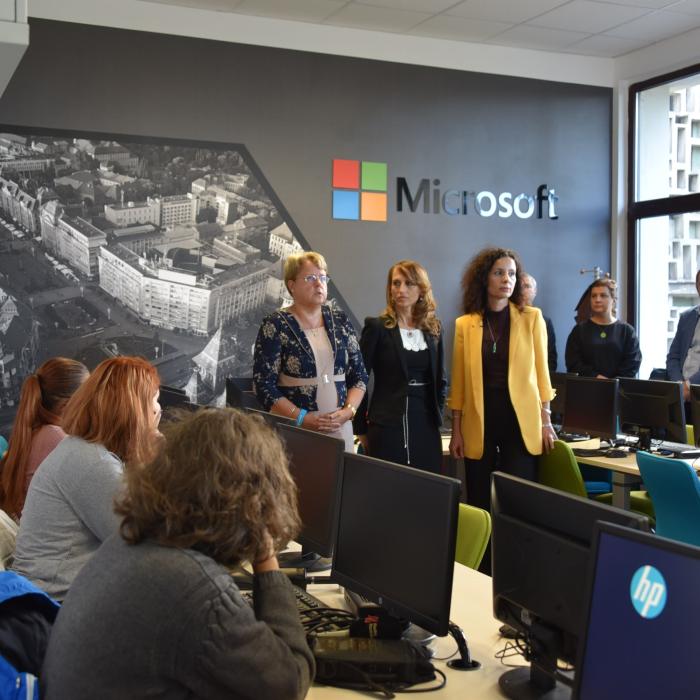 Primul laborator de tehnologii cloud, deschis la Universitatea de Vest Timișoara cu sprijinul Microsoft