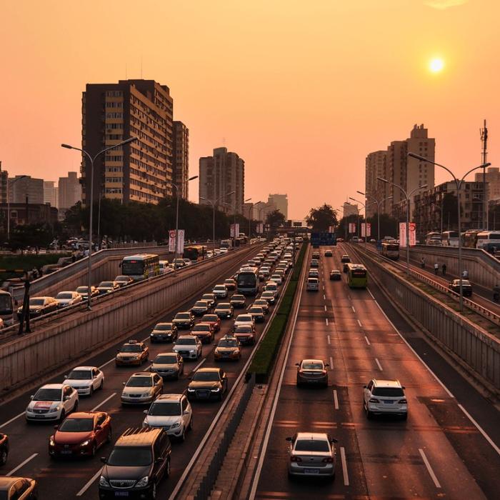 Creșterea economică modială, amenințată de declinul pieței auto din China