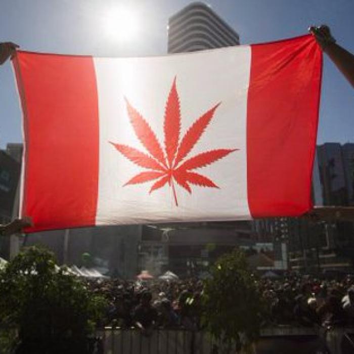 Ţara care a legalizat comerțul cu marijuana