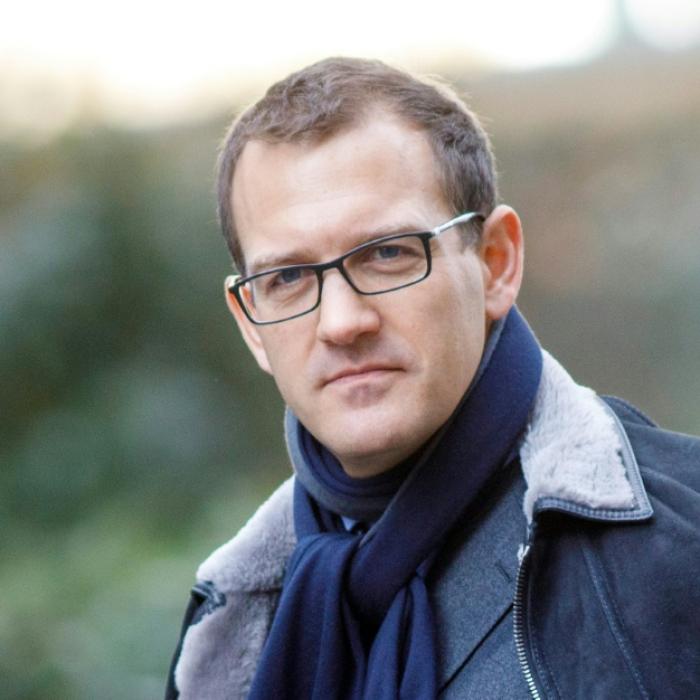 Poveste de succes. Juristul care a ajuns un magnat al finanţelor, în doar câţiva ani