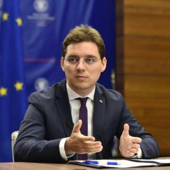 În ajunul preluării de către România a președinției rotative a UE, Victor Negrescu demisonează