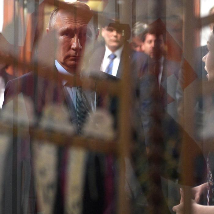 Vladimir Putin a ”răsunat” din toate încheieturile