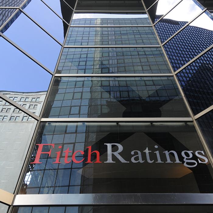 Fitch: politica fiscală a României, un risc la adresa stabilităţii macroeconomice