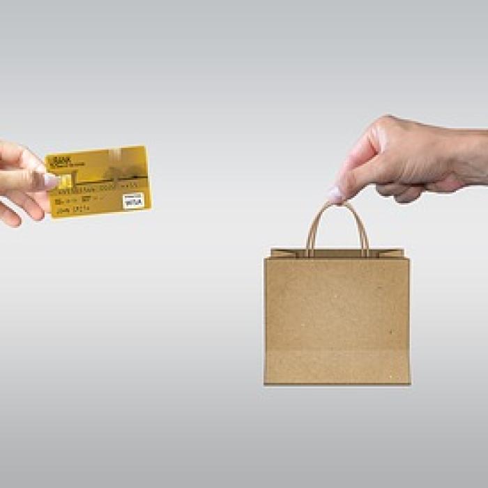 Black Friday a golit buzunarele românilor!