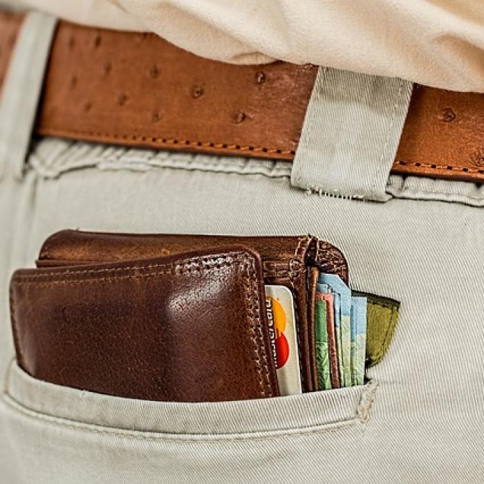 Salariul minim trebuie stabilit pe bază de transparență. Cine cere asta