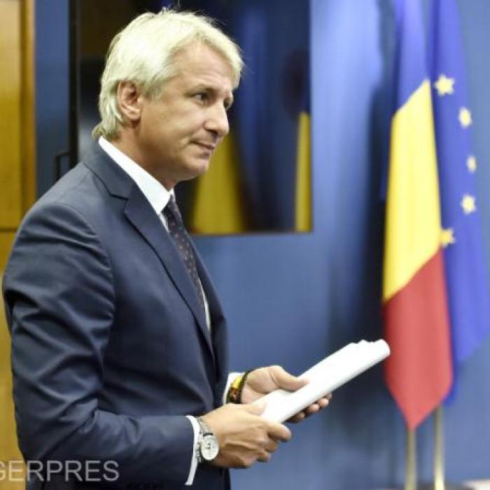 Teodorovici: Nu există laude şi premii pentru atenuarea unor riscuri ascunse
