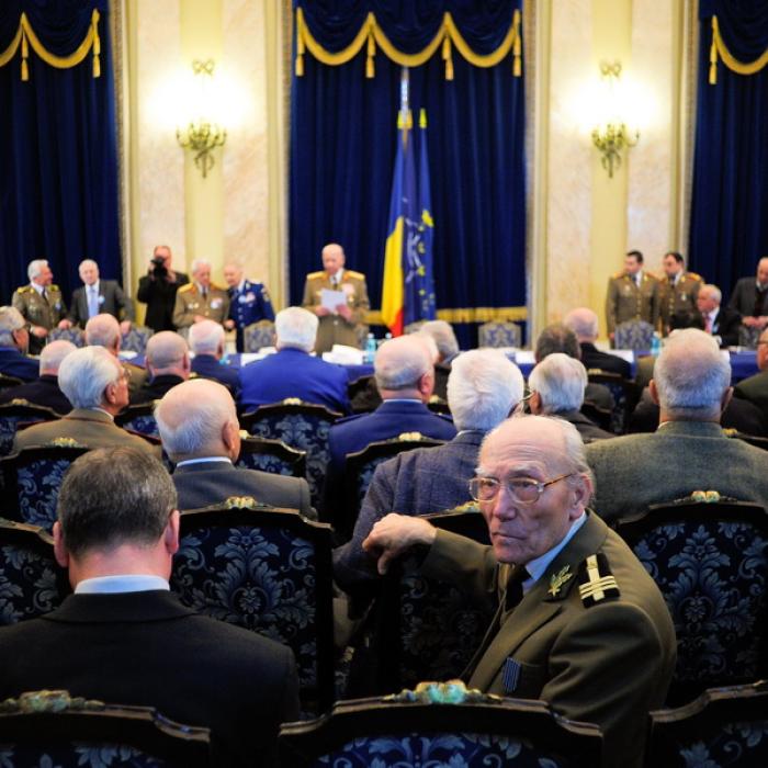 Subvenţii majorate. Cine sunt cei care primesc mai mulţi bani pentru căldură şi curent
