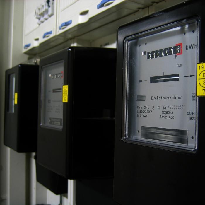 SCUMPIRI în lanț, de la 1 ianuarie. Energia electrică dă startul
