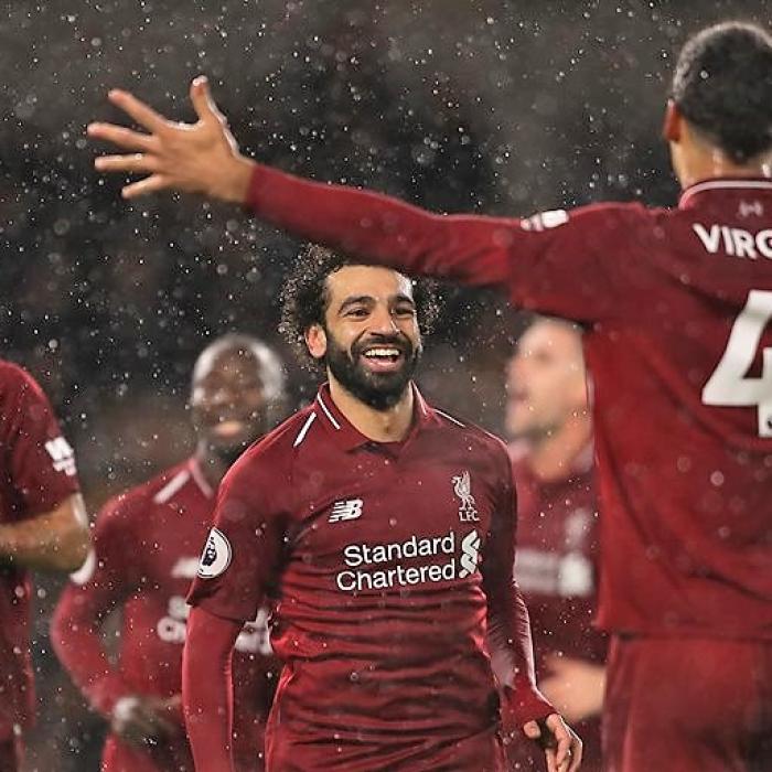 Clubul de fotbal Liverpool vrea o sponsorizare record