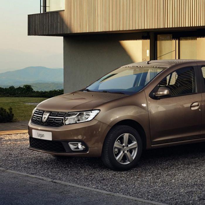 Mașina preferată este Dacia dar românii devin interesați de vehiculele electrice