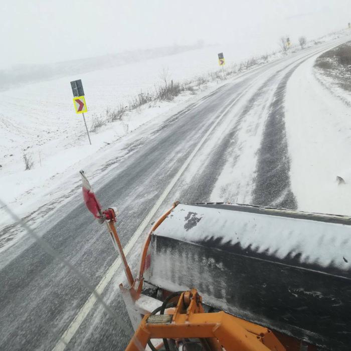CNAIR acționează cu 921 utilaje pentru a curăța șoselele de zăpadă