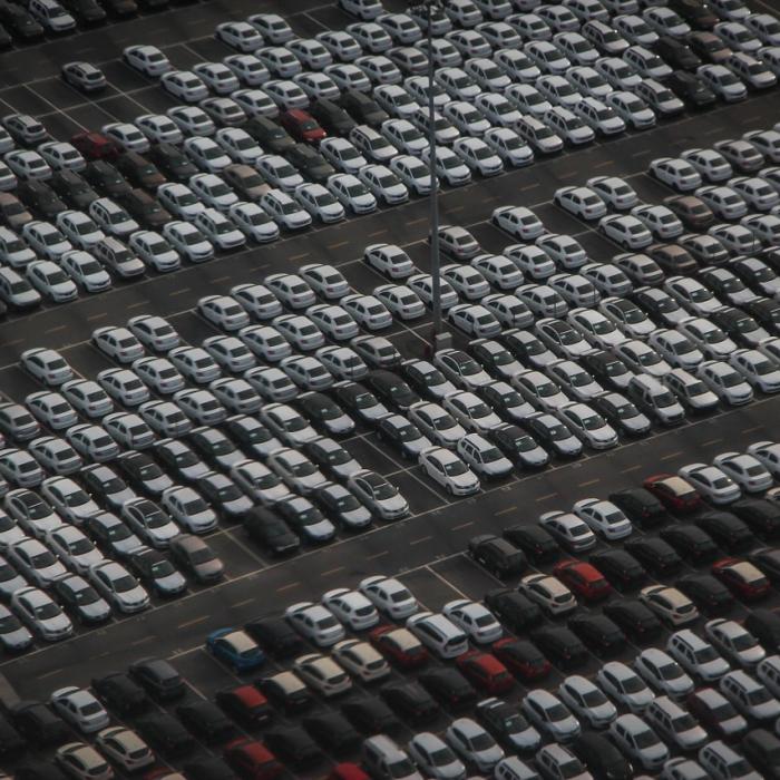 Românii, speranța producătorilor auto. Vânzări în creștere