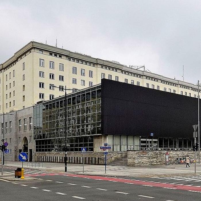 Salariile oficialilor Băncii Naționale a Poloniei vor fi plafonate