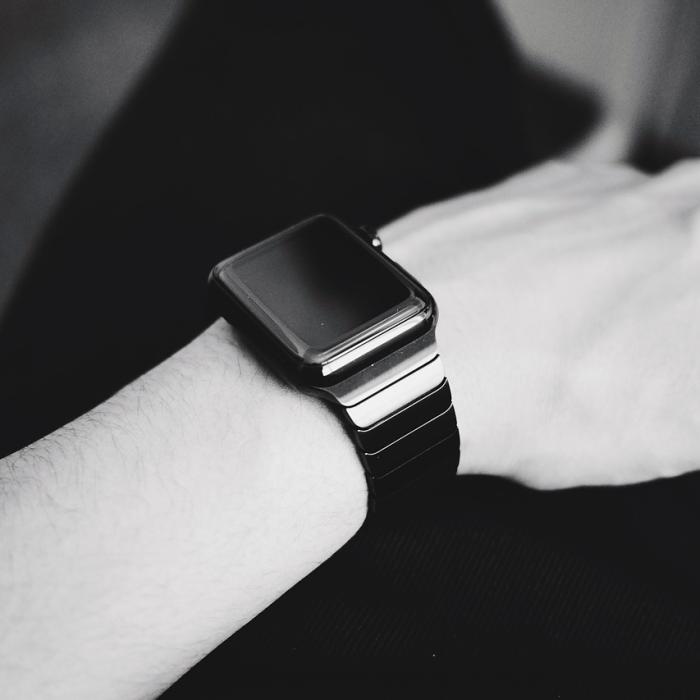 CE: Smartwatch-ul pentru copii, o amenințare pentru cei mici