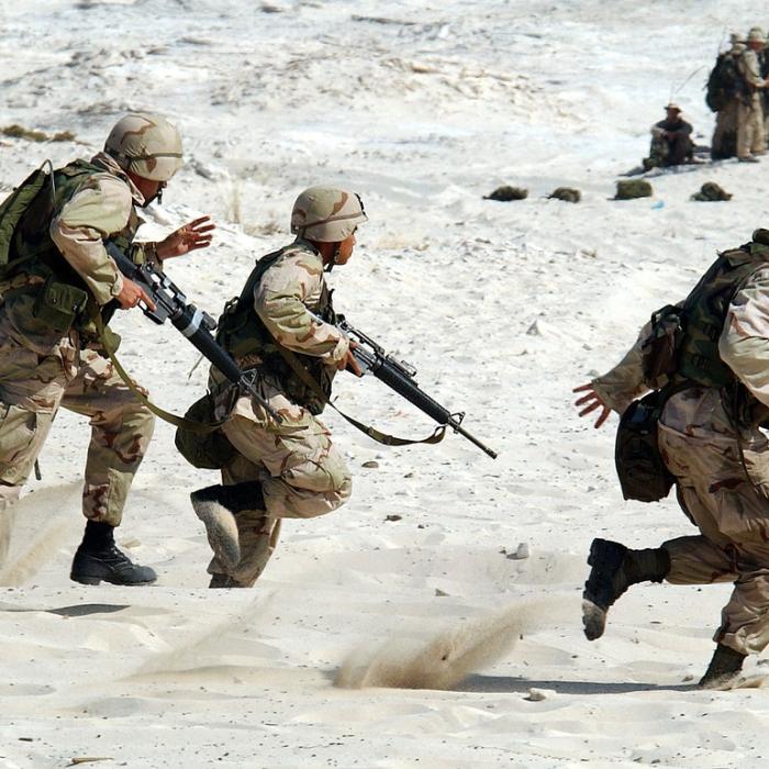 Trump face bani cu US Army. Ce țară a trebuit să plătească