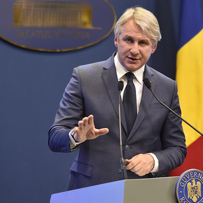 Iohannis ar fi cerut informații de la Finanțe. Teodorovici: Sună-mă pe mine