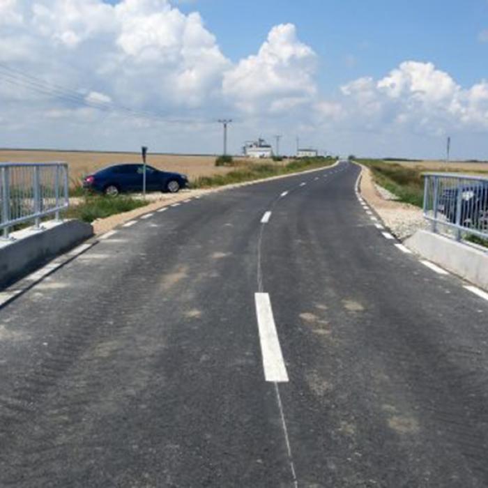 Vor bani pentru drumuri. Ieșenii cer socoteală