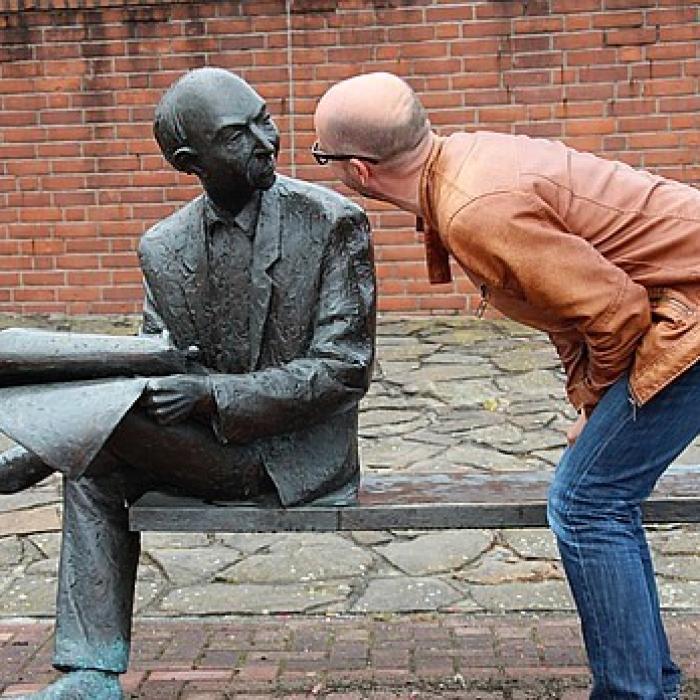 Cadou de Mărţişor. Taxa pe papuci intră în vigoare de azi