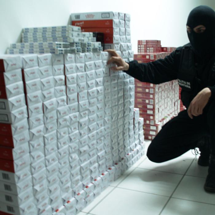 Contrabanda cu țigări crește după majorarea accizei