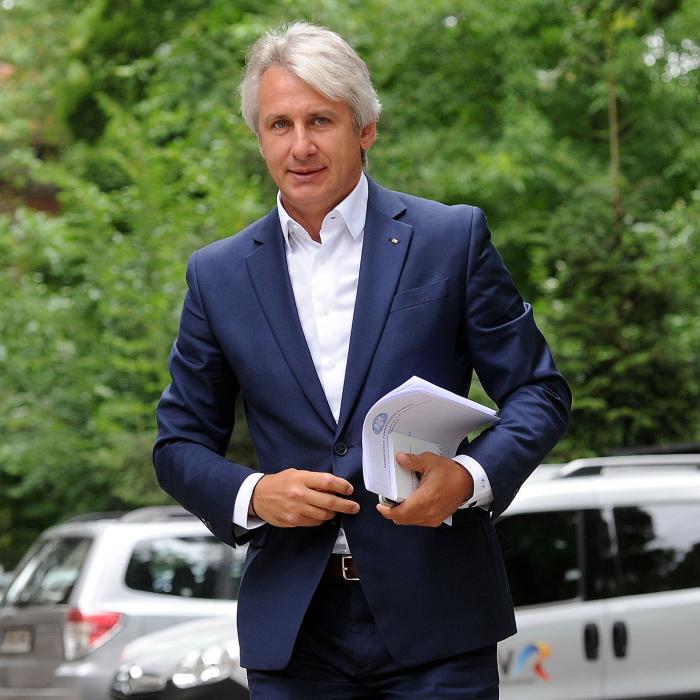 Teodorovici nu se dă dus de la butoanele Europei. Mai vrea 6 luni de președinție UE