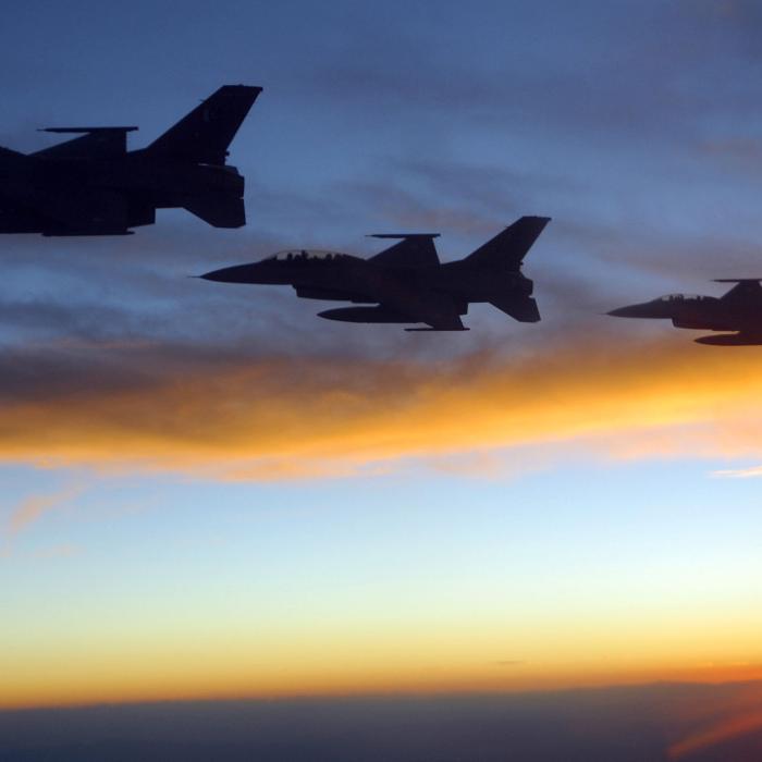 Două puteri nucleare se pregătesc de război. Tensiune în Asia