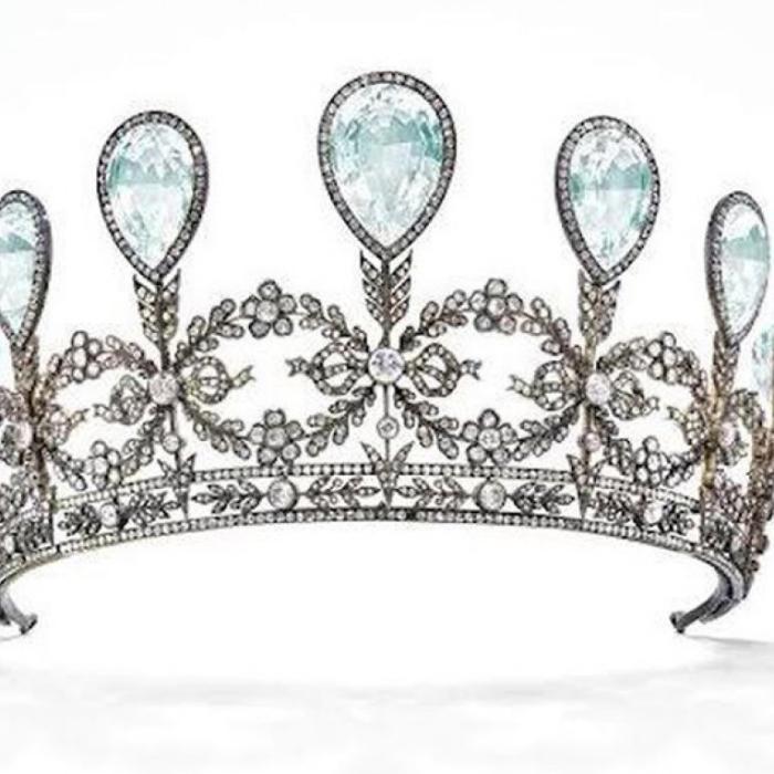 O bijuterie istorică Fabergé, scoasă la licitație. VIDEO