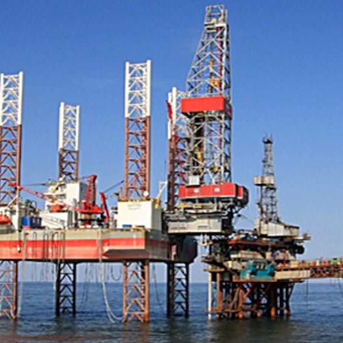 Platformă petrolieră trimisă la fier vechi. Cui aparține decizia