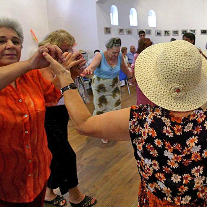 Cluburile pensionarilor devin obligatorii la bloc