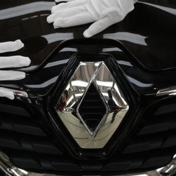 Renault, la un pas să intre pe lista neagră. Probleme la bursă