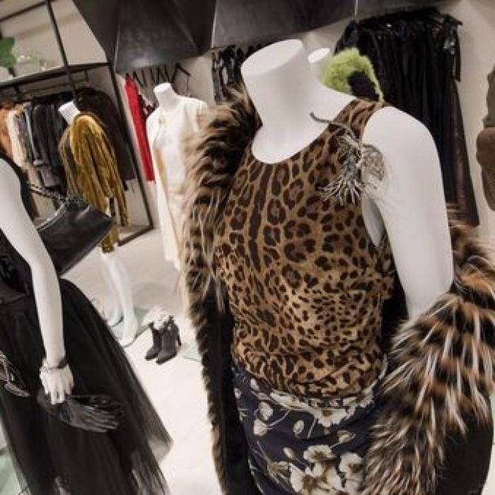 Prada renunță la unul dintre materialele sale favorite. Care este cauza