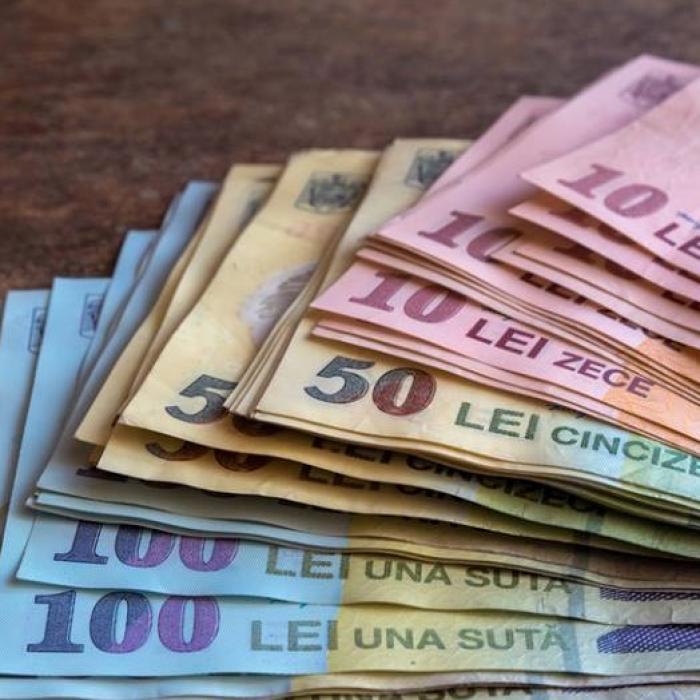 Finanțele au început săptămâna cu un nou împrumut la bănci