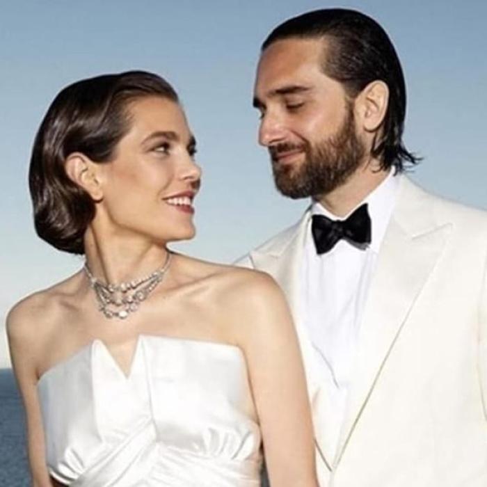 Nuntă regală. Fiica prinţesei Caroline de Monaco s-a măritat