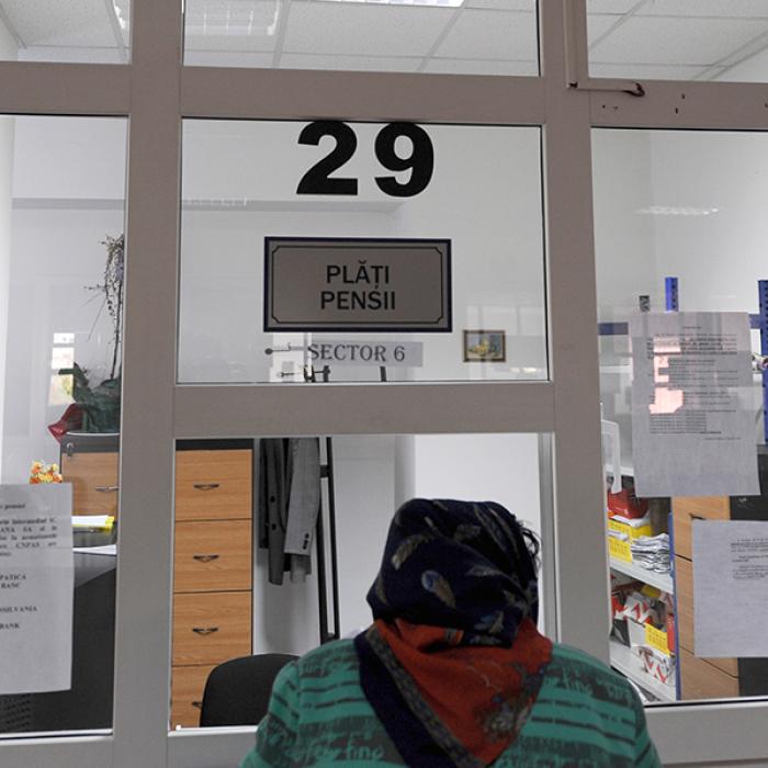 Guvernul ar putea introduce impozitul progresiv, începând cu pensiile speciale