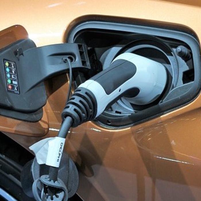 Numărul autovehiculelor electrice este în creștere în România