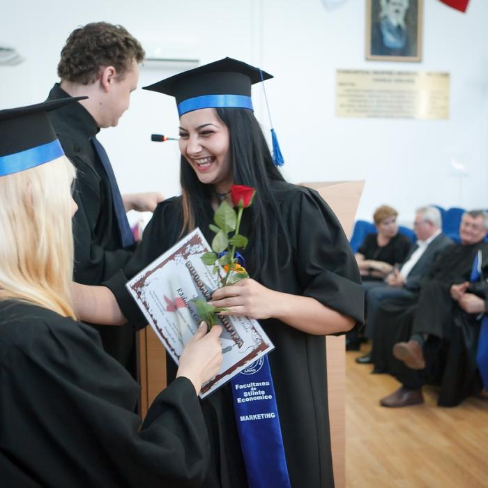 Cum poți să dai la admitere în străinătate