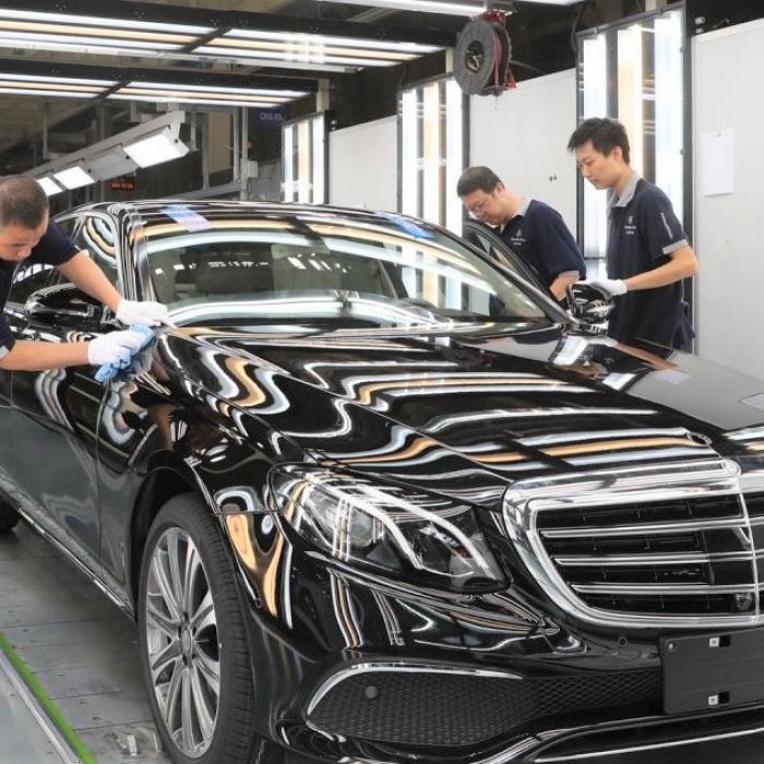 Chinezii, printre marii acționari ai constructorului auto german Daimler