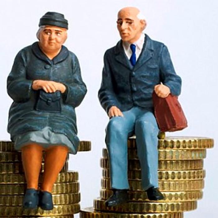 În iunie s-au plătit cu 822 de pensii mai puțin