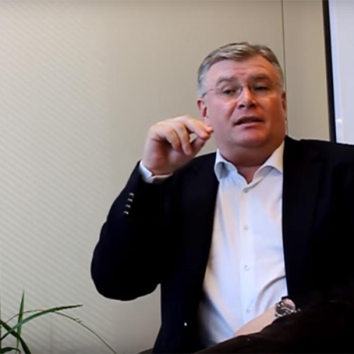 Directorul Oracle România, acuzat că a primit o șpagă de peste 800.000 €