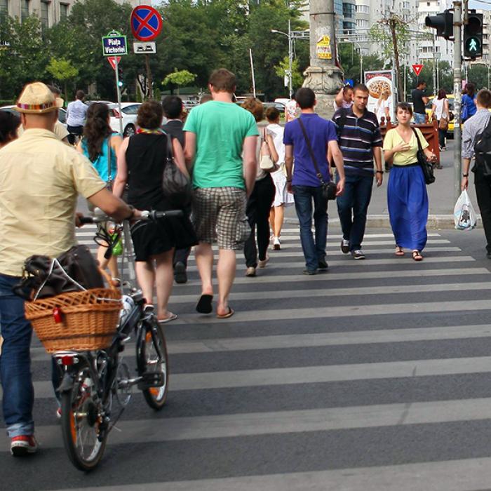 Unui român din patru nu-i ajunge salariul