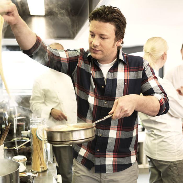 Jamie Oliver spune că Brexit-ul i-a distrus afacerile