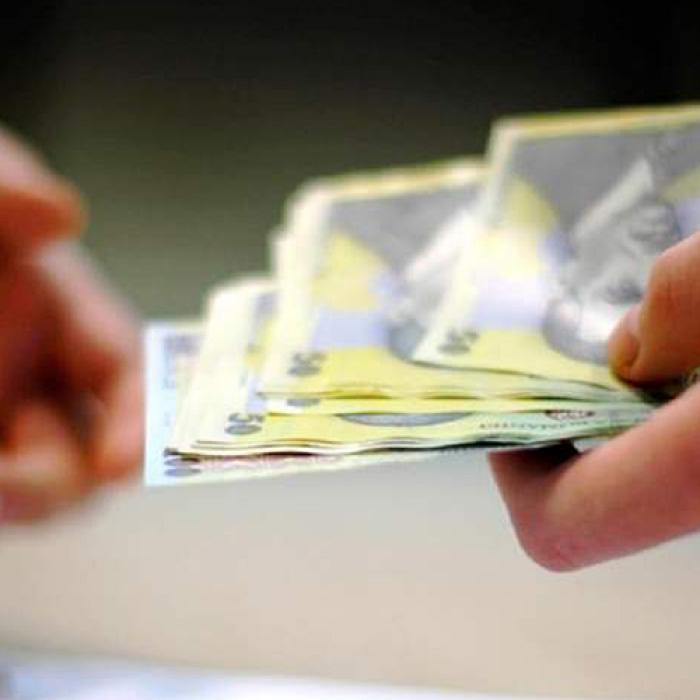 INS: Salariul mediu net a scăzut, în iulie, la 3.119 de lei
