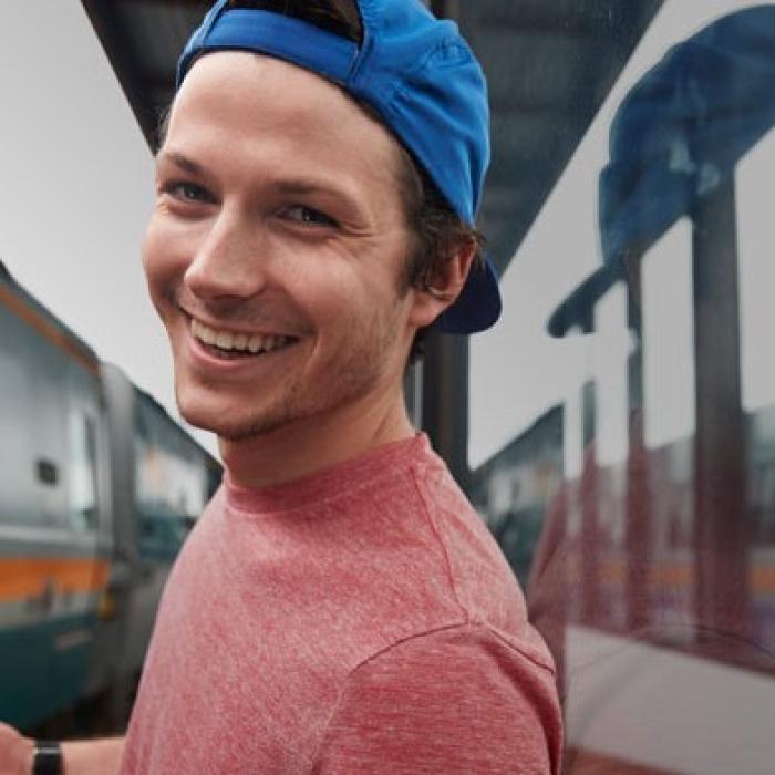 Facilități pentru studenții români care studiază în străinătate