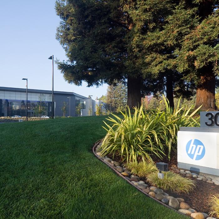 Hewlett Packard concediază în jur de 9.000 de angajați